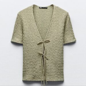 💚 2 For 30 💚  Zara - Bow Trim Textured Top